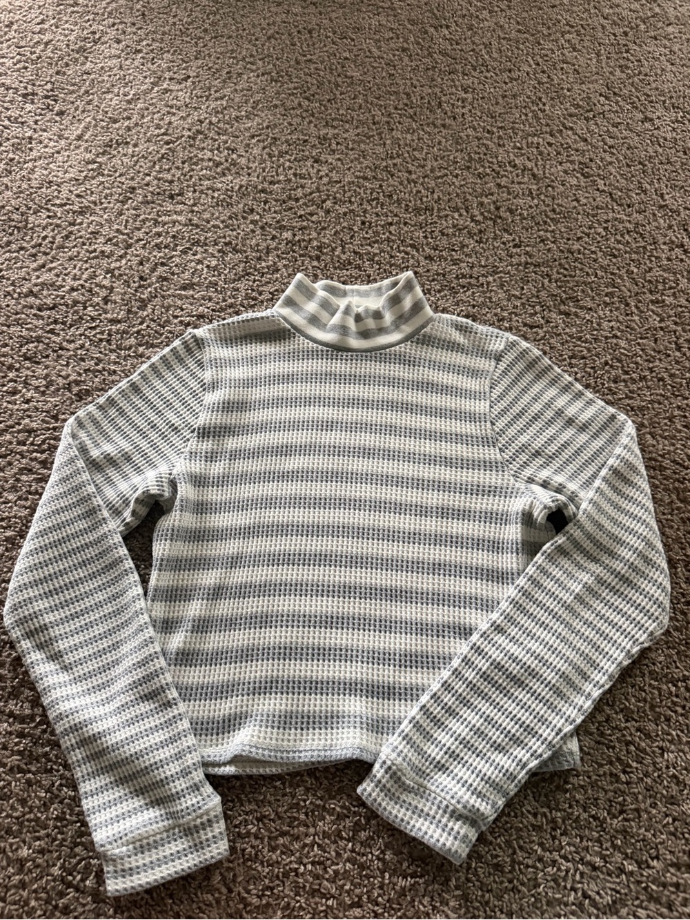 Striped Turtleneck Long-Sleeve Sweater - white & Gray